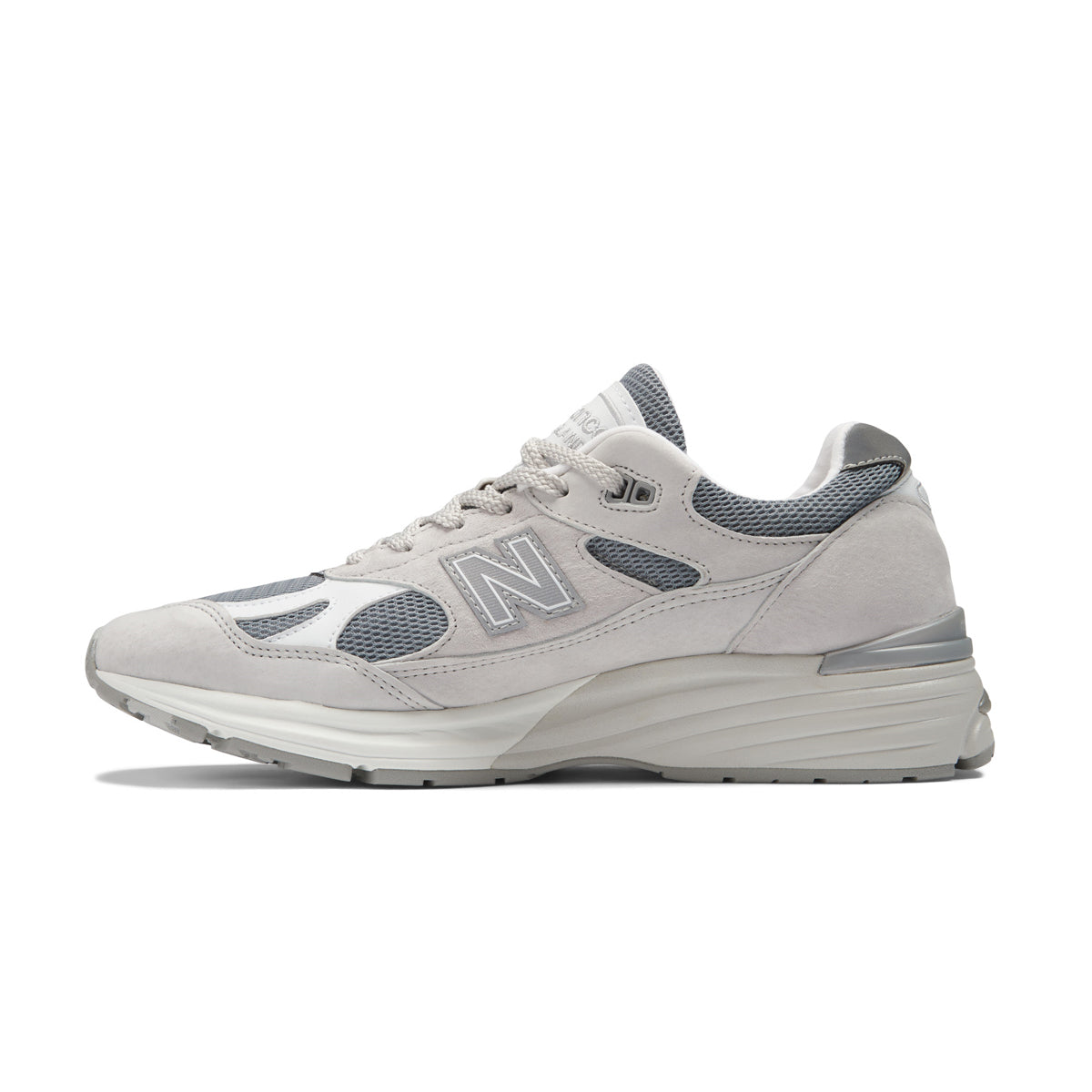 in UK 991 'Nimbus Cloud'